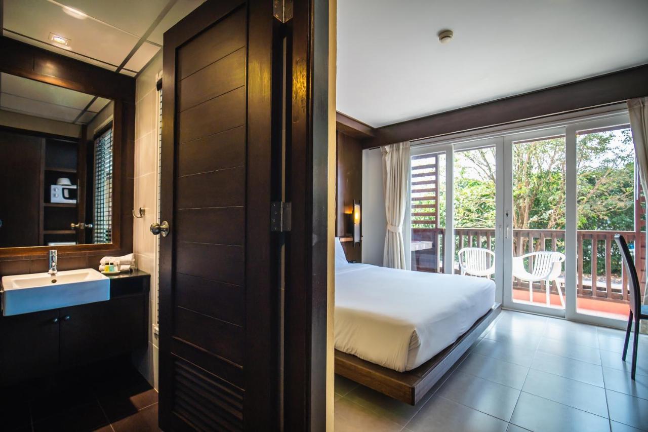 Ratana Hotel Chalong Rawai Exterior foto